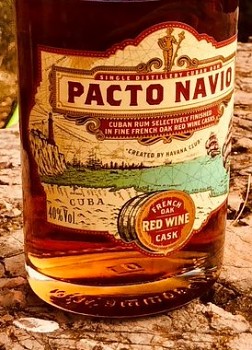 PACTO NAVIO RED WINE 40% 0,7l (hola)